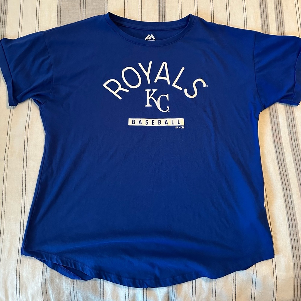 Women’s Large Kansas City Royals Shirt